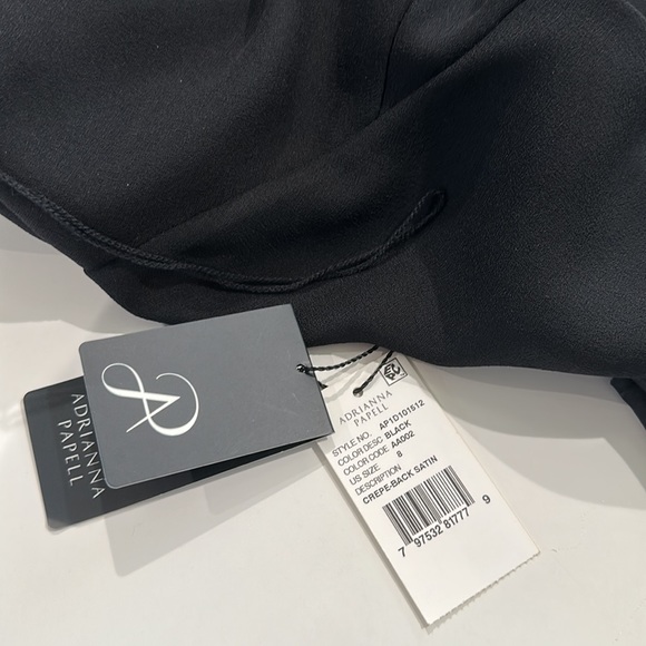 Adrianna Papell Crepe-Back Satin with Ruffle Sleeve Dress Size 8 - Picture 13 of 16